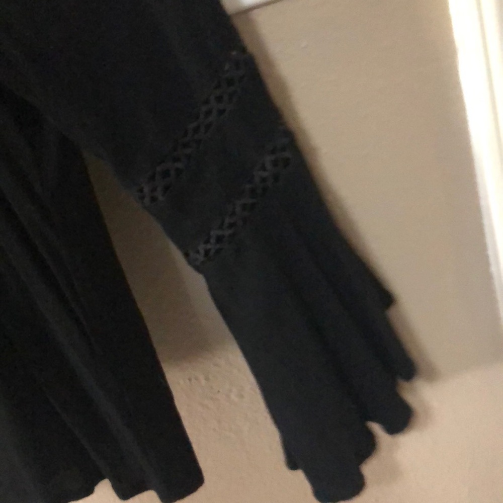 Top - Picture 3 of 4